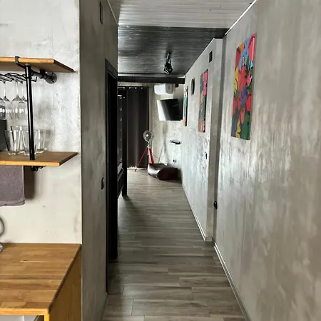 شقة Insomnia With Private Patio *