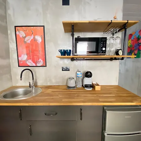 شقة Insomnia With Private Patio *